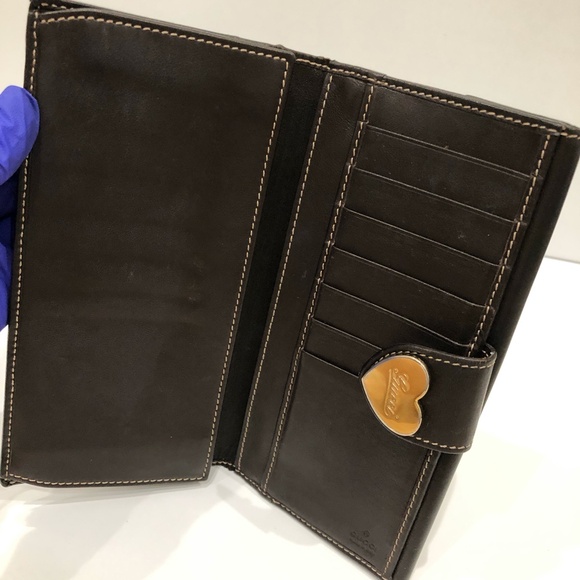 Gucci Brown GG Canvas Heart Plate Long Wallet Sku#84585 (Gently used) - Picture 11 of 16